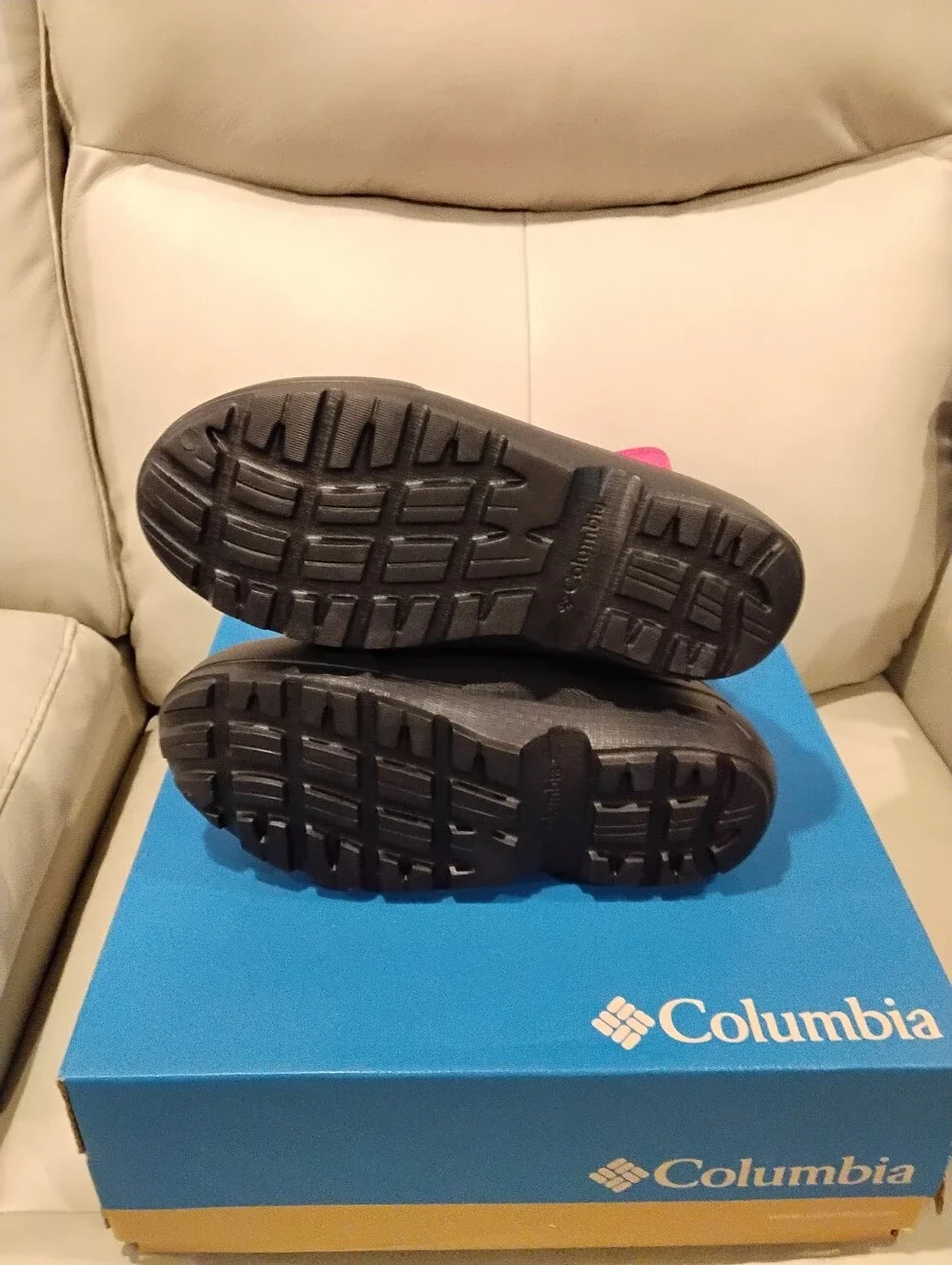 NWT Girls 6 Powerbug Snowlite Strap Boots